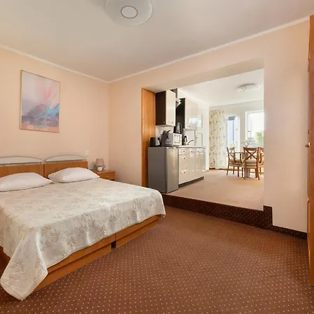 Close To The Seaside Apartament Rewal
